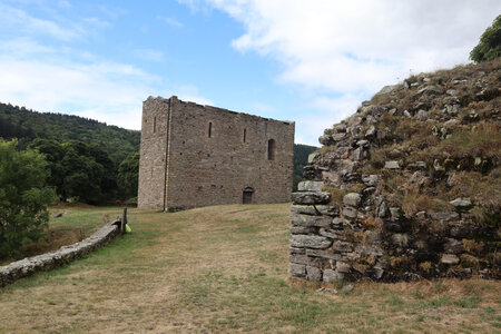 2024_09_05 De Langogne à La Bastide-Puylaurent, IMG_7514 Le château de Luc