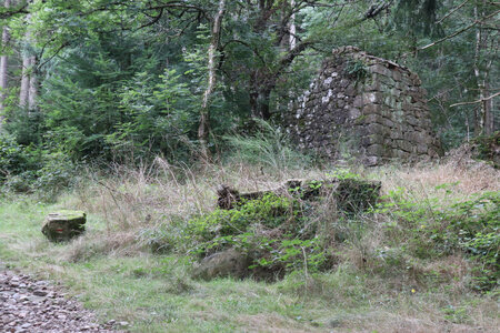 2024_09_06 De La Bastide-Puylaurent à La Garde-Guérin, IMG_7656 Les ruines de la Baraque